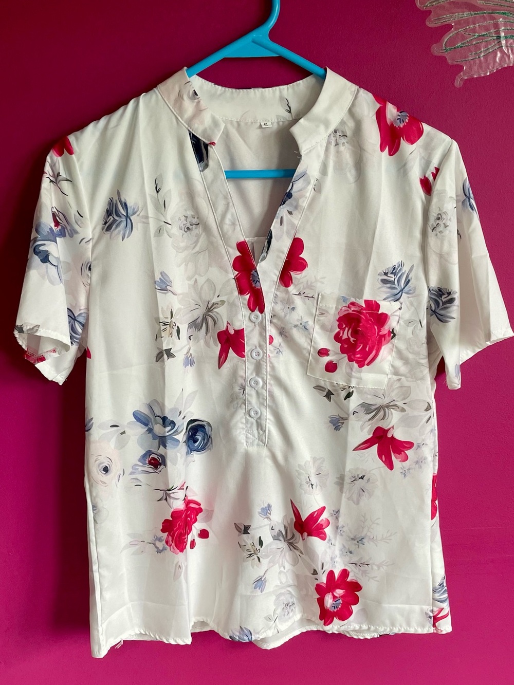 🌺New! White Floral Short-Sleeve Pleated Blouse